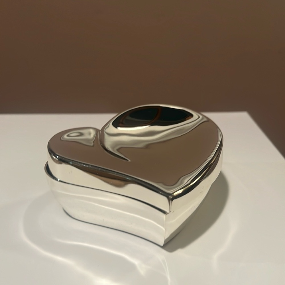Silver plated Heart Shaped Jewelry Trinket Box